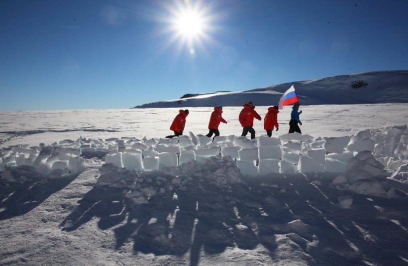 Туристов проведут по Арктике экотропами